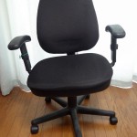 ワークチェアが壊れ傾いた!椅子がない生活は困るのでニトリへ買いに走ったぞ