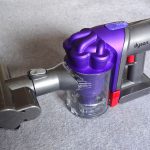 ダイソンのハンディクリーナー DC43 モーターヘッドを購入!絨毯についた猫の毛が綺麗に取れてビックリだ