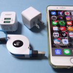 AUKEYの超小型USB充電器が小さくて持ち歩きに便利だね!2ポートありプラグが折り畳めるのがいいぞ