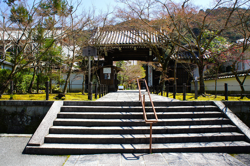 中門／永観堂 禅林寺(Eikando, Zenrin-ji Temple / Kyoto City) 2015/04/02