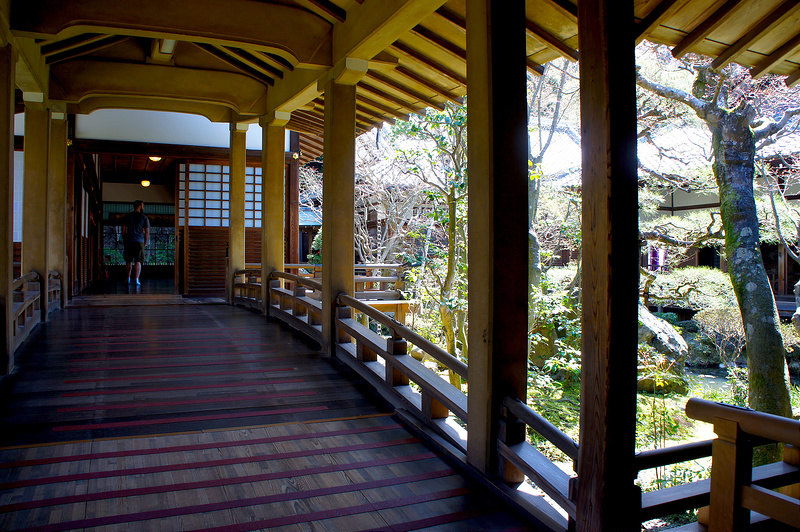 古方丈にかかる渡り廊下／永観堂 禅林寺(Eikando, Zenrin-ji Temple / Kyoto City) 2015/04/02