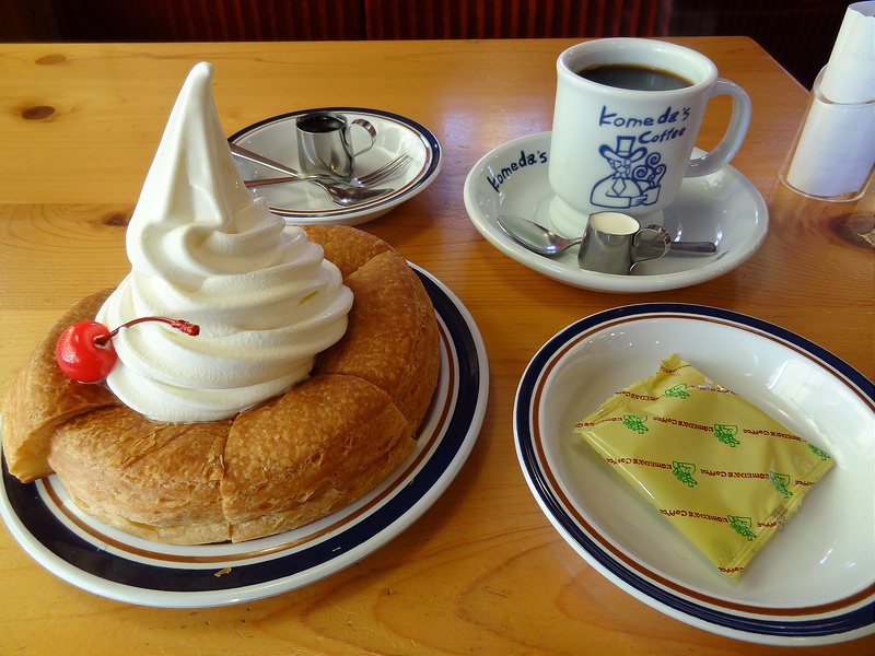 コメダ珈琲店のシロノワール