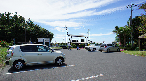 西大山駅の駐車場