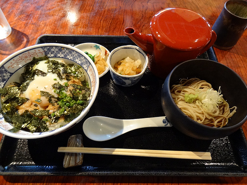 温たまらん丼(長寿庵)